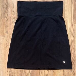 White Sierra Women's Elegant Black Stretchy Skirt